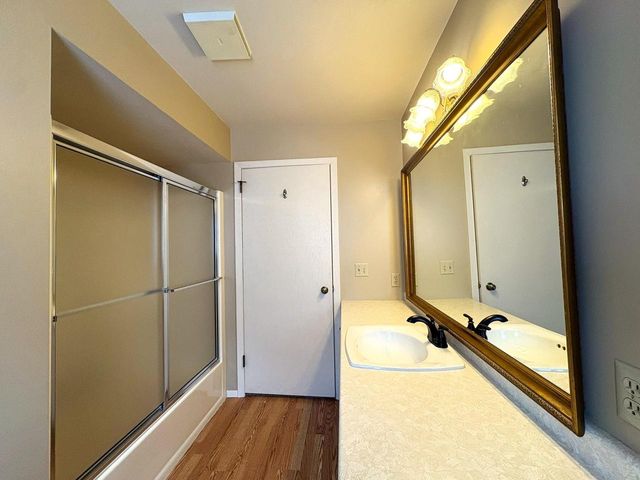 30 HERITAGE COURT, Fond Du Lac, WI 54935