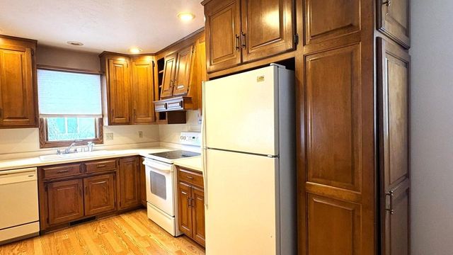 30 HERITAGE COURT, Fond Du Lac, WI 54935