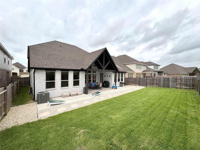 1019 Navasota Street, Webster, TX 77598