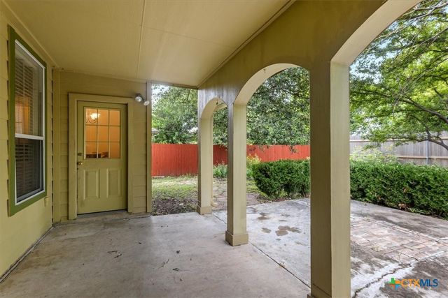 310 N Carriage Hills Drive, Georgetown, TX 78626