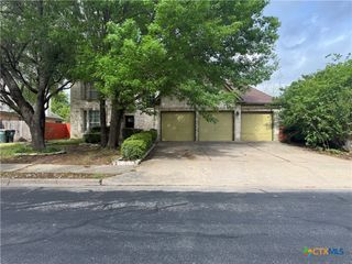 310 N Carriage Hills Drive, Georgetown, TX 78626