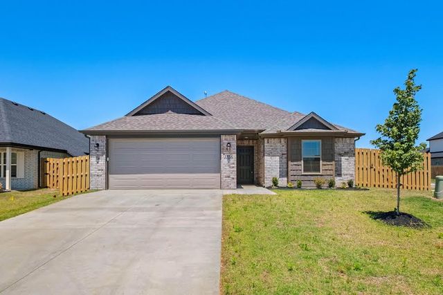 1116 Maclaren Avenue, Lowell, AR 72745