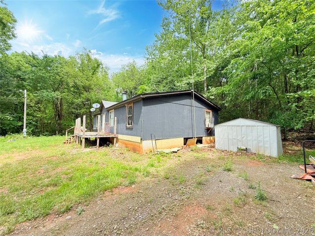 22 Holiday Lane, Eufaula, OK 74432