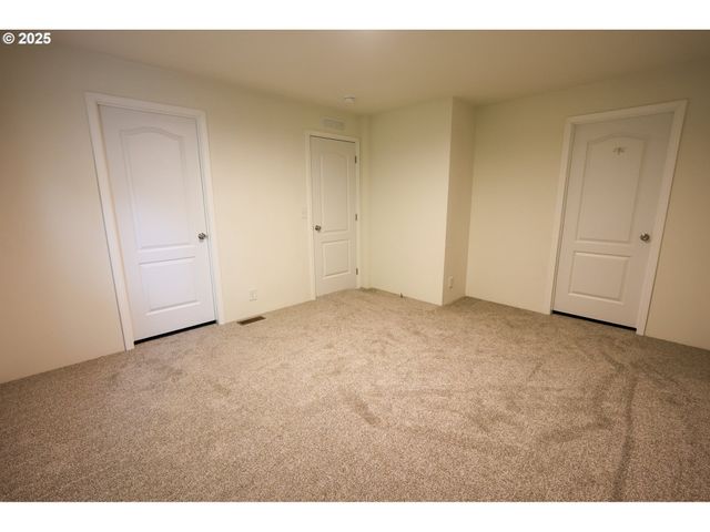 90766 HOLLYWOOD Ln, Coos Bay, OR 97420