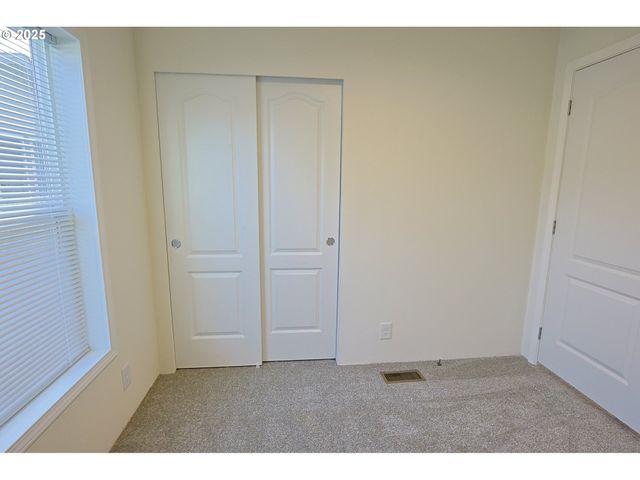 90766 HOLLYWOOD Ln, Coos Bay, OR 97420