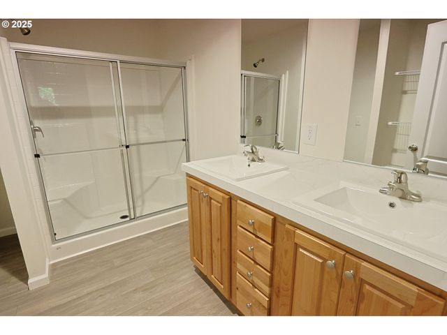 90766 HOLLYWOOD Ln, Coos Bay, OR 97420