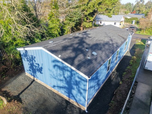 90766 HOLLYWOOD Ln, Coos Bay, OR 97420