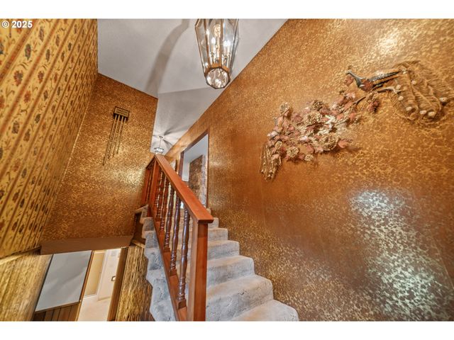 413 THORA CIRCLE Dr, Winchester, OR 97495