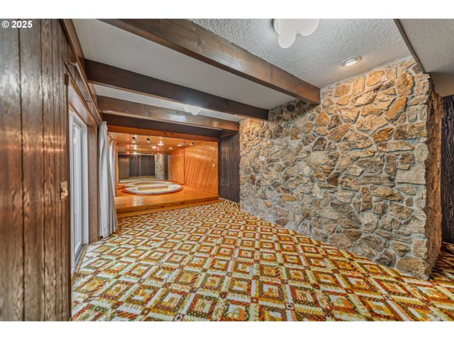 413 THORA CIRCLE Dr, Winchester, OR 97495