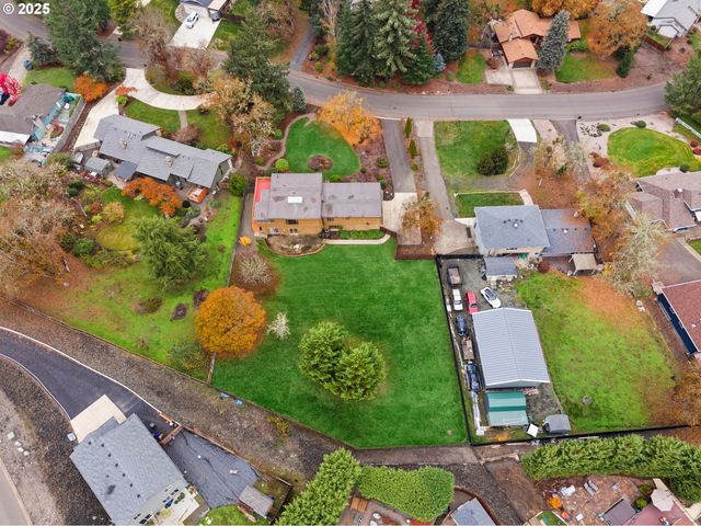 413 THORA CIRCLE Dr, Winchester, OR 97495