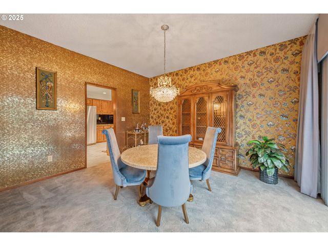 413 THORA CIRCLE Dr, Winchester, OR 97495