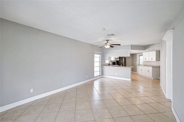 321 Dania ST, Lehigh Acres, FL 33936