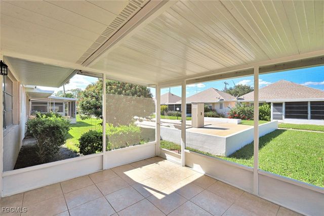 321 Dania ST, Lehigh Acres, FL 33936