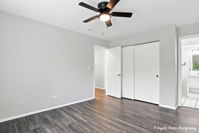761 Garfield Avenue B, Libertyville, IL 60048