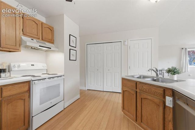 961 Columbine Avenue, Colorado Springs, CO 80904