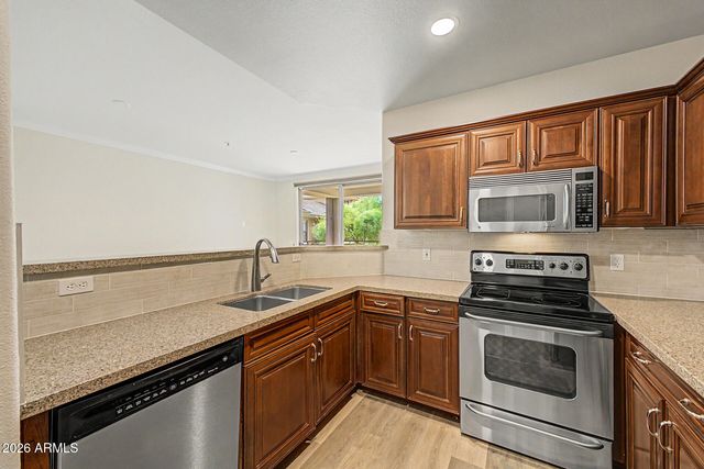 20100 N 78th Place 2210, Scottsdale, AZ 85255