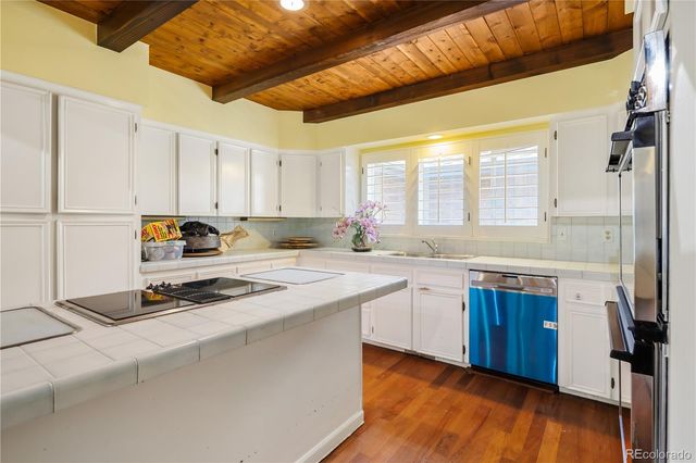 4 Windover Road, Greenwood Village, CO 80121