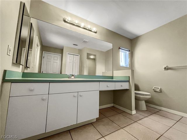 208 SE 17th ST, Cape Coral, FL 33990