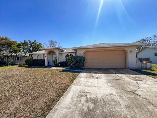208 SE 17th ST, Cape Coral, FL 33990