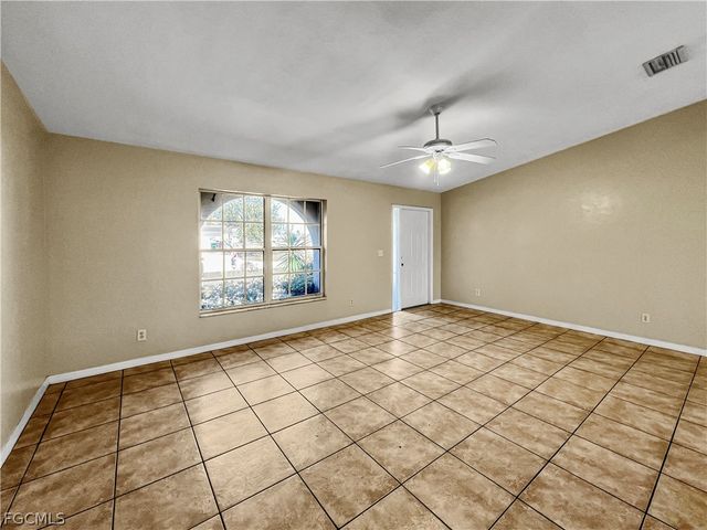 208 SE 17th ST, Cape Coral, FL 33990