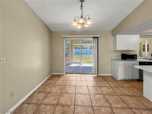 208 SE 17th ST, Cape Coral, FL 33990