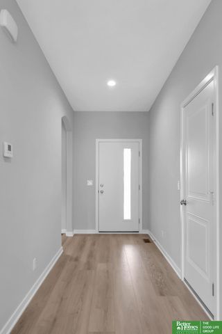 7900 Maxine Drive, Lincoln, NE 68516