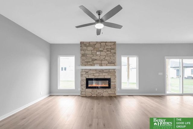 7900 Maxine Drive, Lincoln, NE 68516