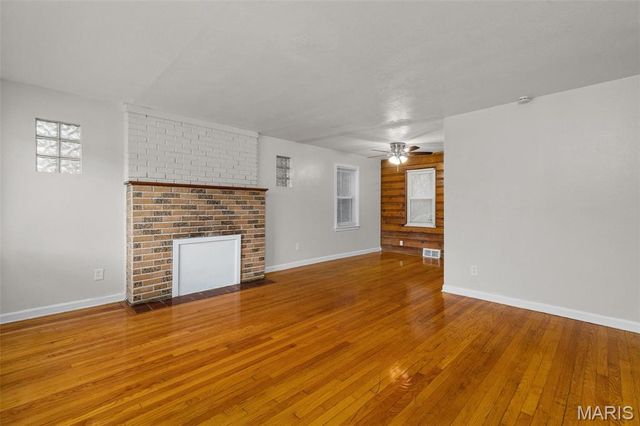375 Adrian Drive, St Louis, MO 63137