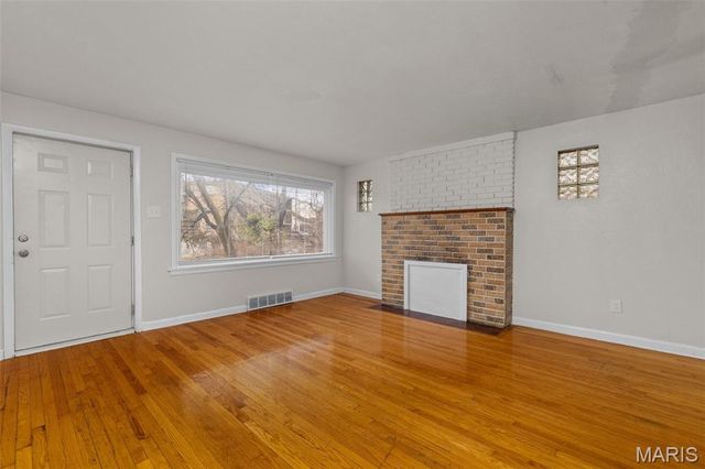 375 Adrian Drive, St Louis, MO 63137