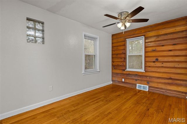 375 Adrian Drive, St Louis, MO 63137