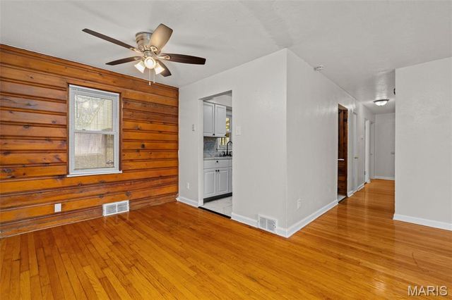 375 Adrian Drive, St Louis, MO 63137