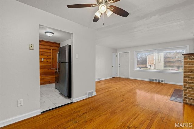 375 Adrian Drive, St Louis, MO 63137