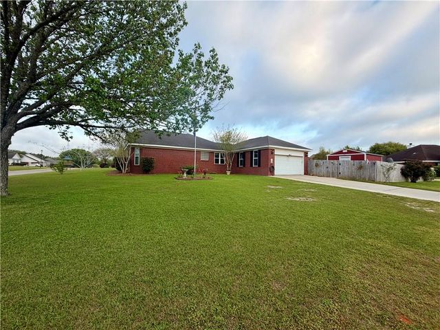 10006 Dairy Drive S, Mobile, AL 36695