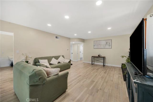 5065 Carlingford Ave, Riverside, CA 92504