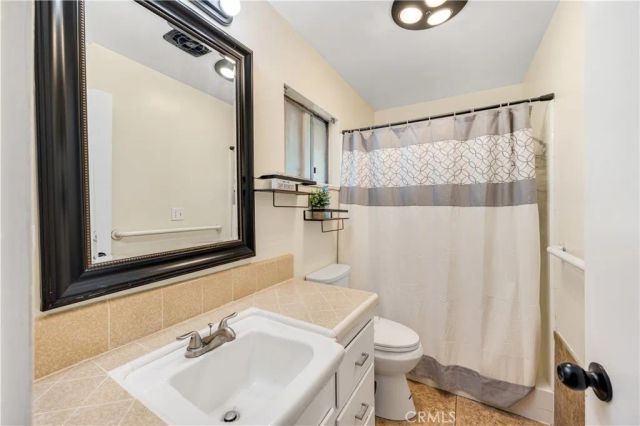 5065 Carlingford Ave, Riverside, CA 92504