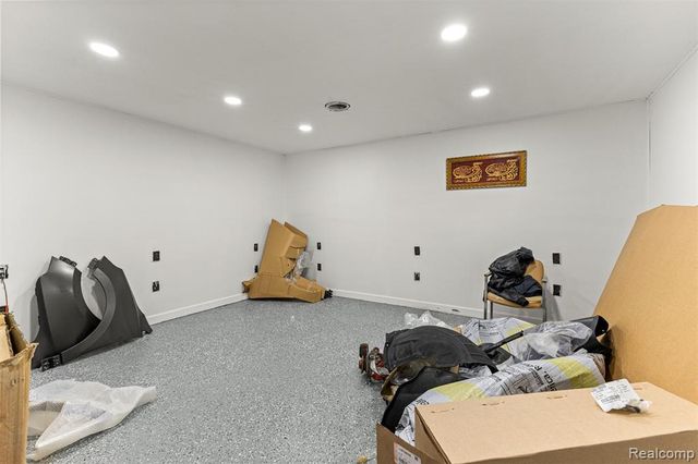 12950 Lyndon Street, Detroit, MI 48227