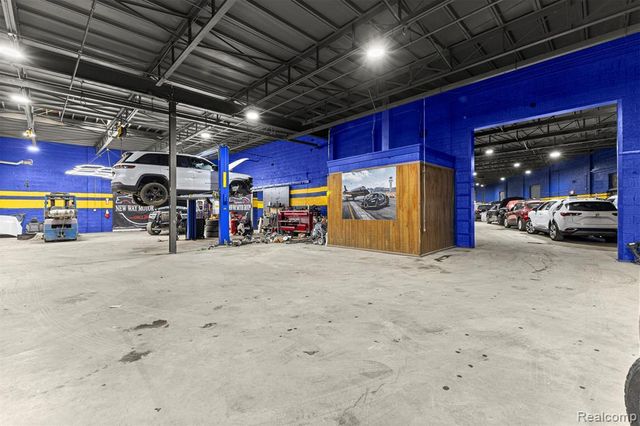 12950 Lyndon Street, Detroit, MI 48227