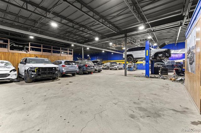 12950 Lyndon Street, Detroit, MI 48227