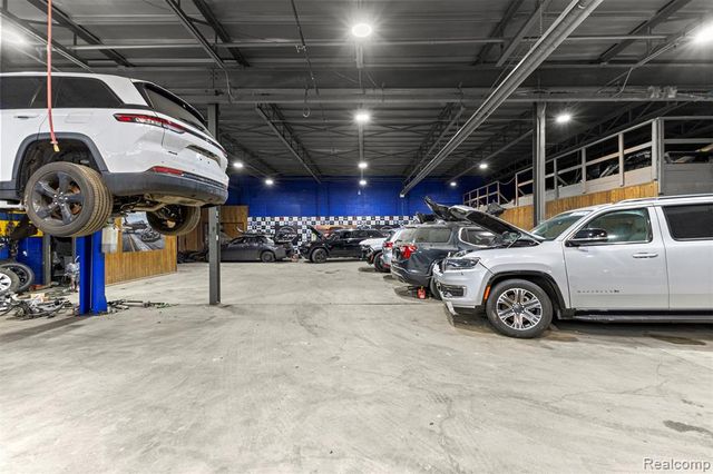 12950 Lyndon Street, Detroit, MI 48227