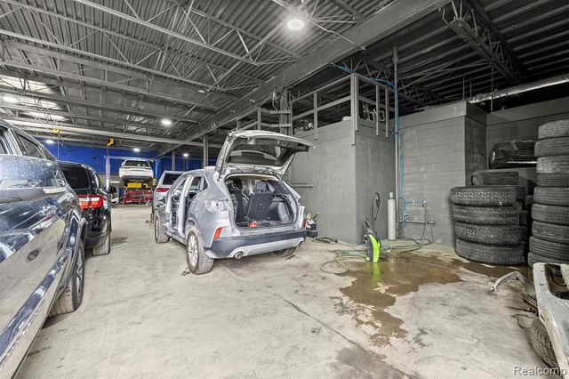 12950 Lyndon Street, Detroit, MI 48227