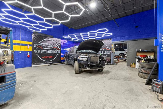 12950 Lyndon Street, Detroit, MI 48227