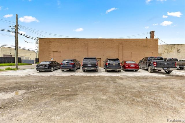 12950 Lyndon Street, Detroit, MI 48227