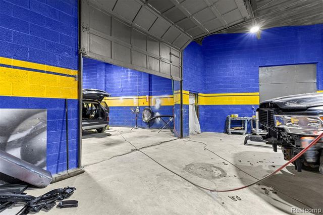 12950 Lyndon Street, Detroit, MI 48227