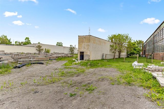 12950 Lyndon Street, Detroit, MI 48227