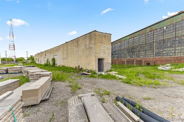 12950 Lyndon Street, Detroit, MI 48227