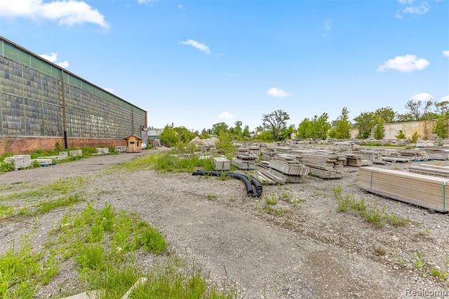 12950 Lyndon Street, Detroit, MI 48227