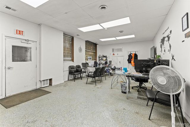 12950 Lyndon Street, Detroit, MI 48227