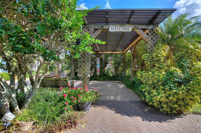 421 TRAVELERS DRIVE, Polk City, FL 33868