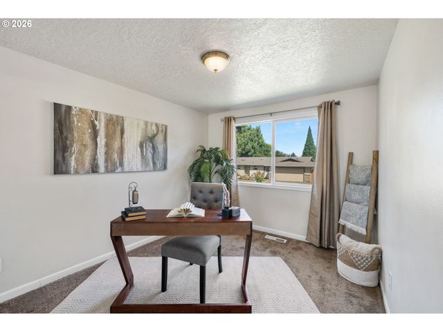 2126 Sw 17TH St, Gresham, OR 97080