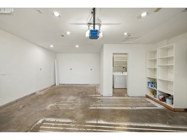 2126 Sw 17TH St, Gresham, OR 97080